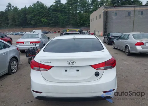 2016 Hyundai Elantra Se z USA, uszkodzony, nr VIN 5NPDH4AE0GH654389